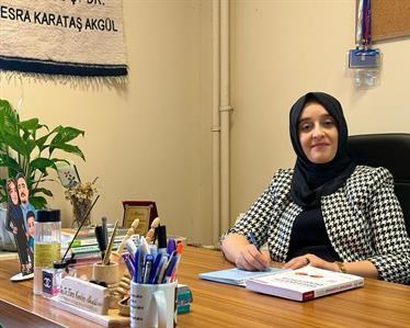 profdr-esra-karatas-akgul